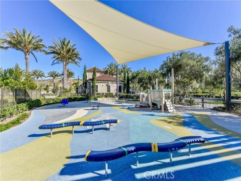 135  Sunnyslope  , Irvine, CA