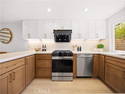 15 Eucalyptus , Irvine, CA