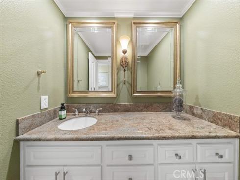 42 Christamon West , Irvine, CA