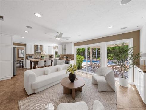 42 Christamon West , Irvine, CA