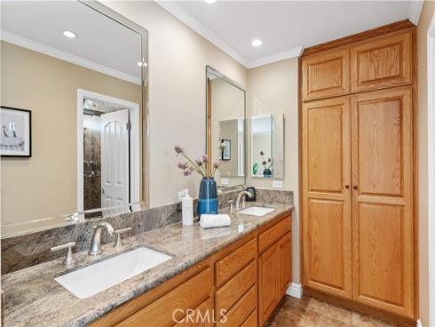 42 Christamon West , Irvine, CA