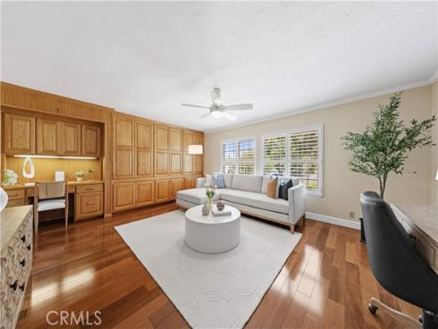 42 Christamon West , Irvine, CA