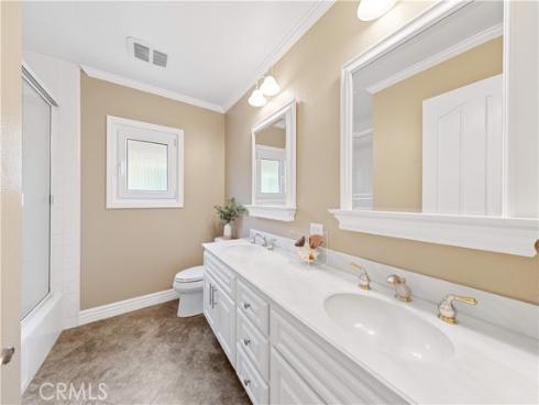 42 Christamon West , Irvine, CA
