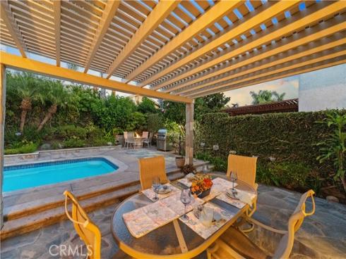 42 Christamon West , Irvine, CA