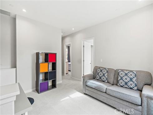135 Messenger , Irvine, CA
