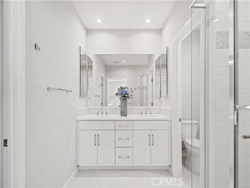 135 Messenger , Irvine, CA