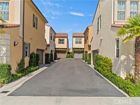 135 Messenger , Irvine, CA