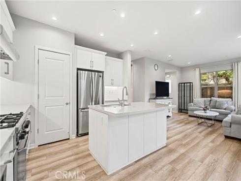 135 Messenger , Irvine, CA