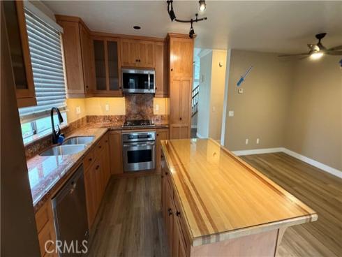 254  Monroe  , Irvine, CA