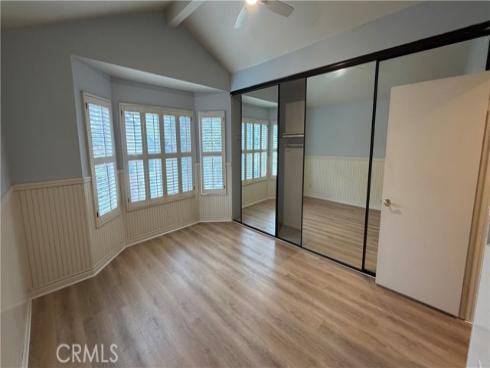 254  Monroe  , Irvine, CA