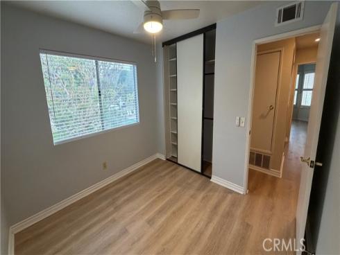 254  Monroe  , Irvine, CA