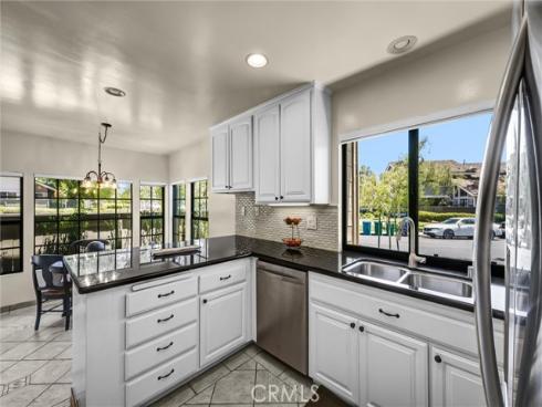 49 Pinewood , Irvine, CA