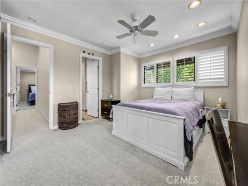 49 Pinewood , Irvine, CA
