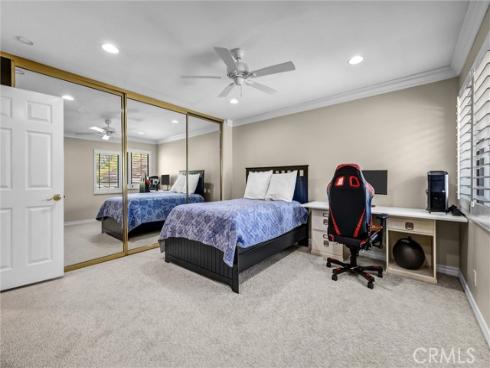 49 Pinewood , Irvine, CA
