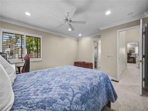 49 Pinewood , Irvine, CA