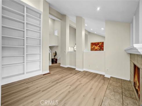 49 Pinewood , Irvine, CA