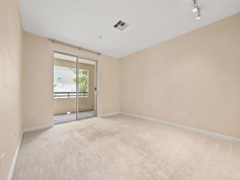 2219 Scholarship , Irvine, CA