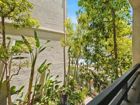 2219 Scholarship , Irvine, CA