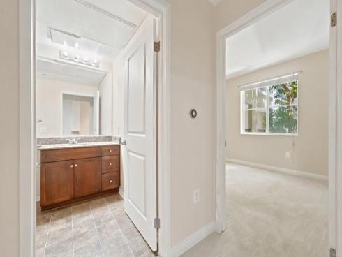2219 Scholarship , Irvine, CA