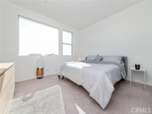 128 Keeper , Irvine, CA