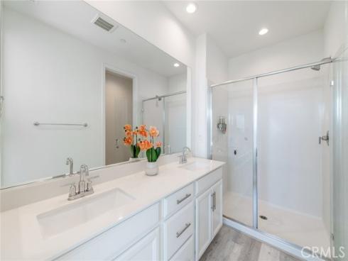 128 Keeper , Irvine, CA
