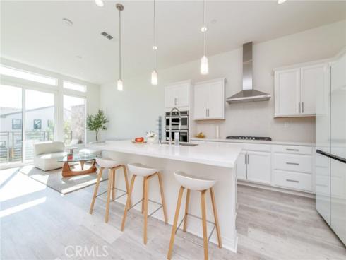 128 Keeper , Irvine, CA
