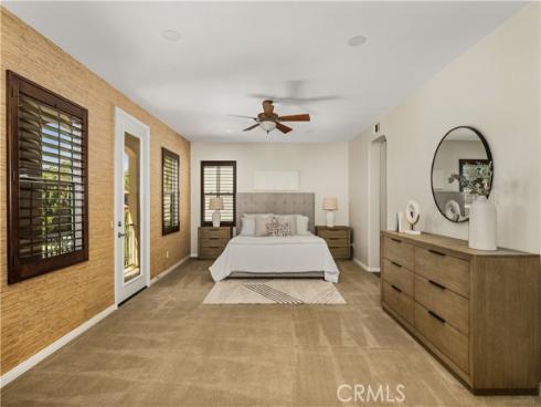 6 Thorn Hill , Irvine, CA