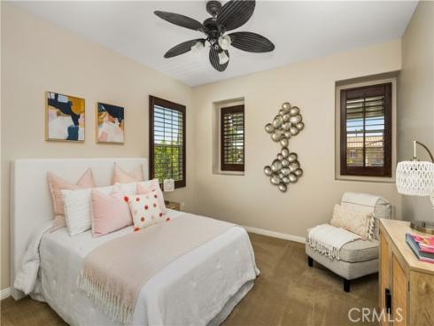 6 Thorn Hill , Irvine, CA