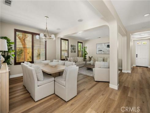 6 Thorn Hill , Irvine, CA