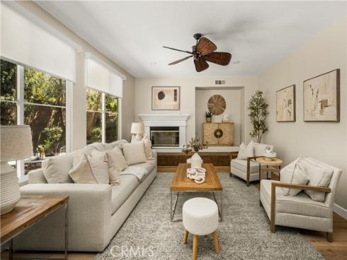 6 Thorn Hill , Irvine, CA