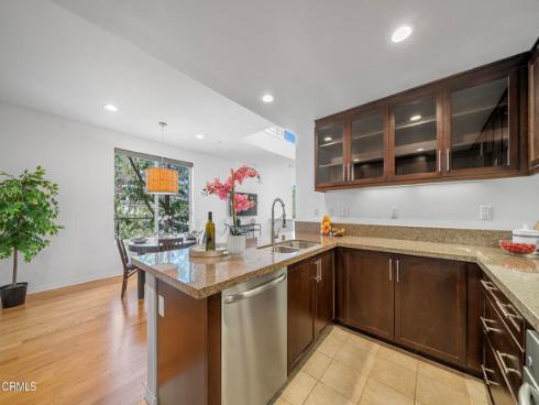 573 Rockefeller , Irvine, CA
