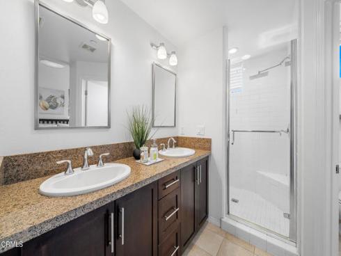 573 Rockefeller , Irvine, CA