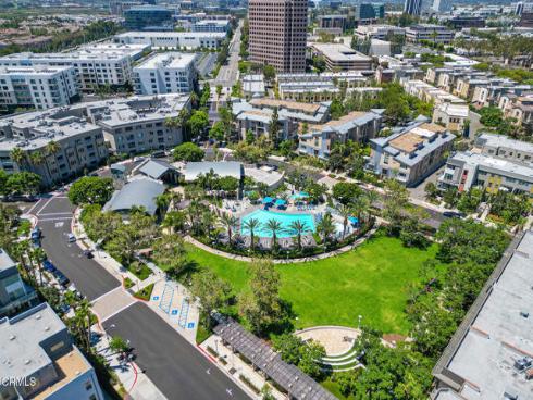 573 Rockefeller , Irvine, CA