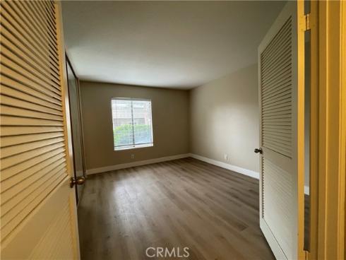 61 Streamwood , Irvine, CA