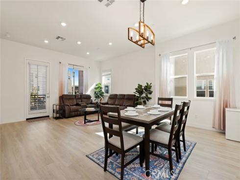 257 Sash , Irvine, CA