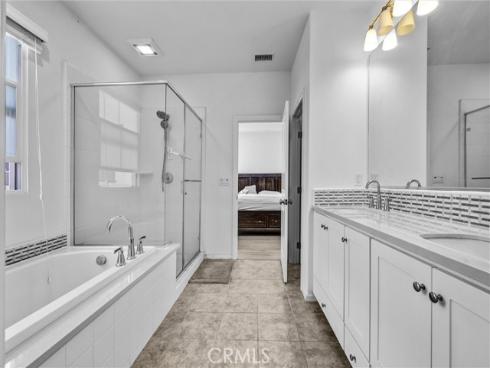 121 Rodeo , Irvine, CA