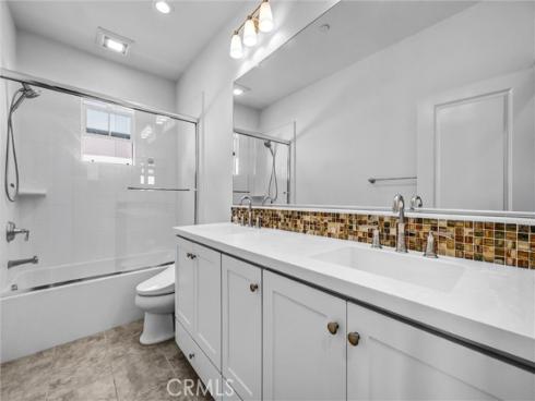 121 Rodeo , Irvine, CA