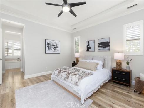 205 Mantle , Irvine, CA