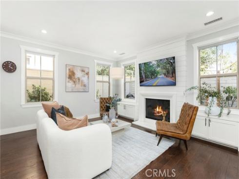 205 Mantle , Irvine, CA