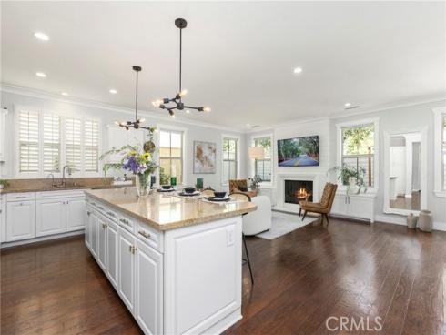 205 Mantle , Irvine, CA