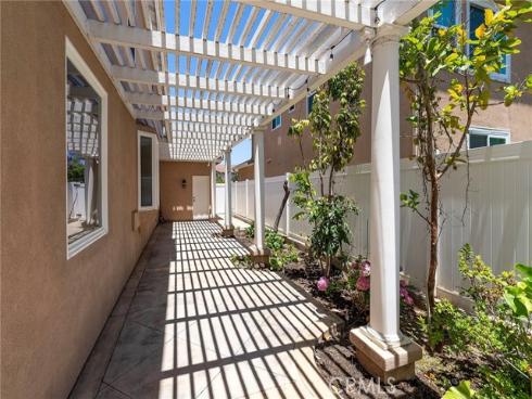 10  Japonica  , Irvine, CA