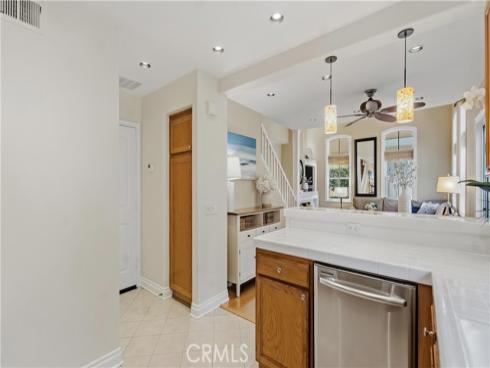 18 Parthenia , Irvine, CA