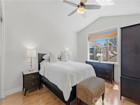 18 Parthenia , Irvine, CA