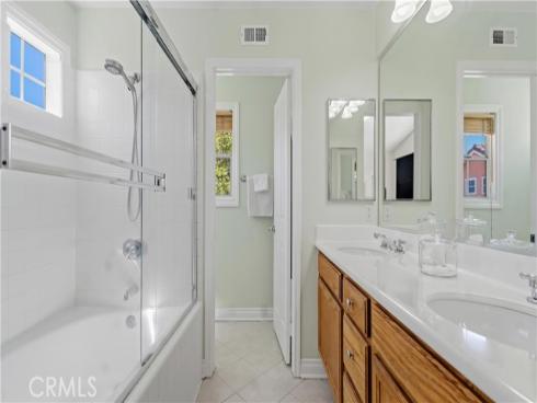 18 Parthenia , Irvine, CA