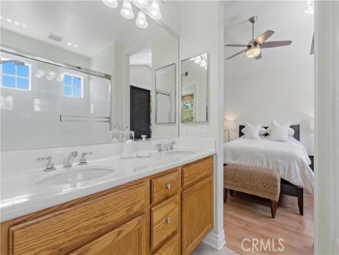 18 Parthenia , Irvine, CA