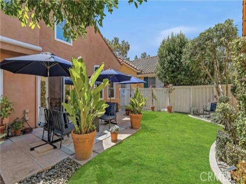 18 Parthenia , Irvine, CA