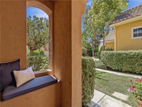 18 Parthenia , Irvine, CA