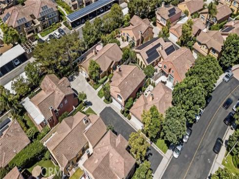 18 Parthenia , Irvine, CA