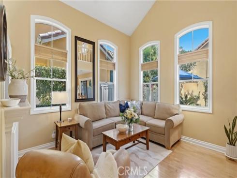 18 Parthenia , Irvine, CA