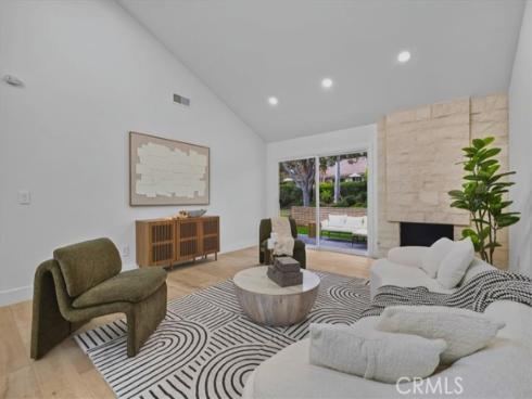 27 Dogwood , Irvine, CA